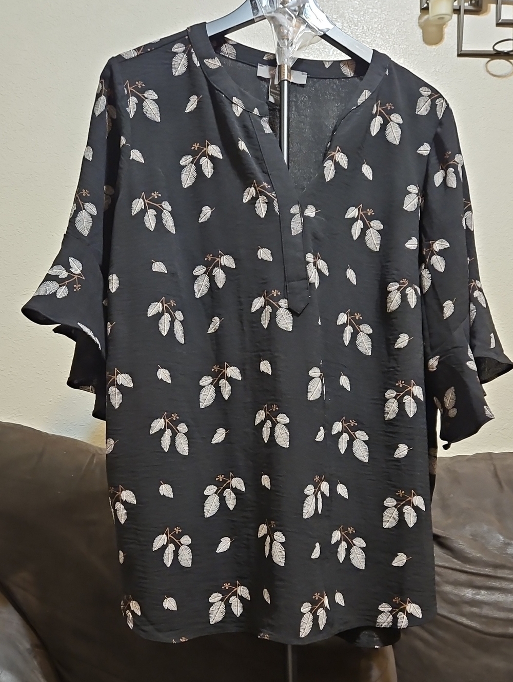 Black Floral V-Neck Tunic Top